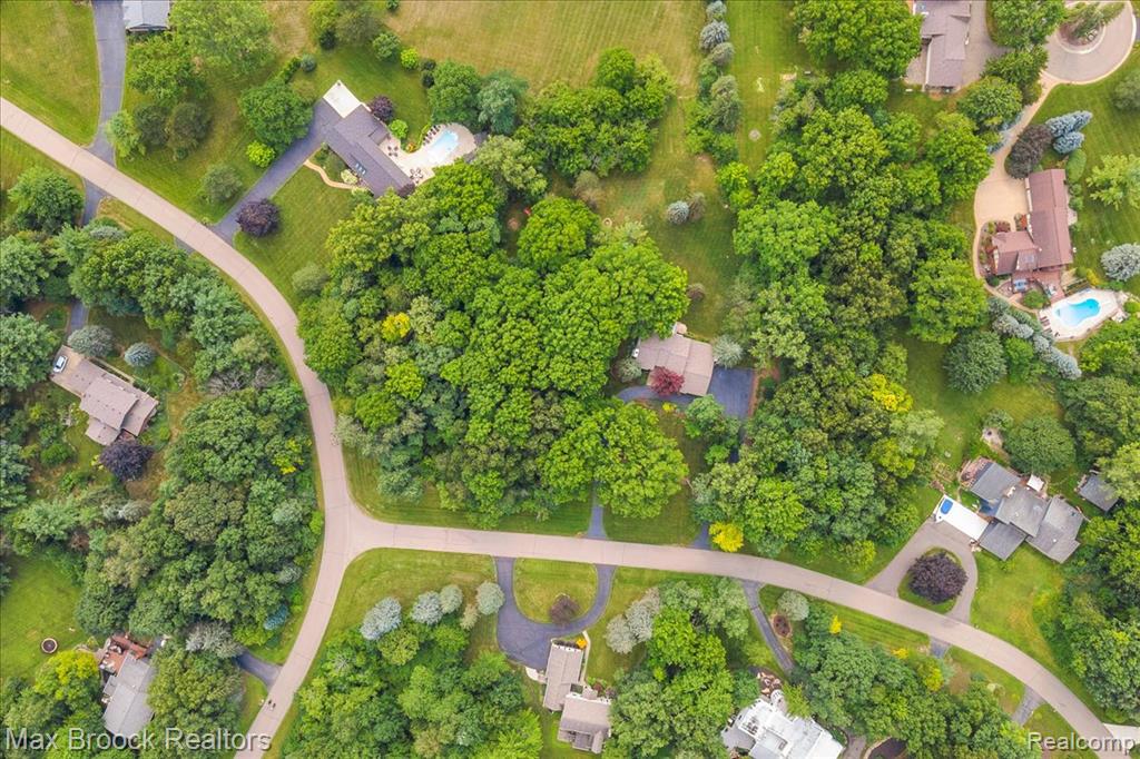 7015 Scenic Ridge Drive, Clarkston, MI — Photo 53