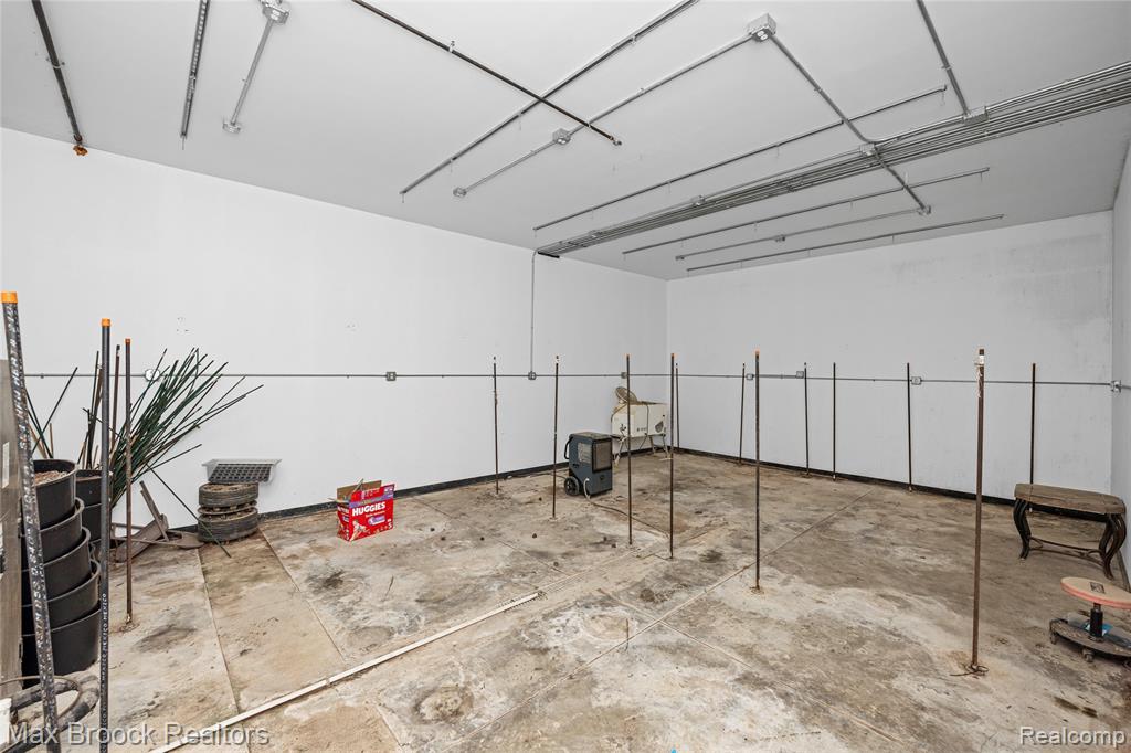 5186 Pinckney Road, Howell, MI 48843 — Photo 38