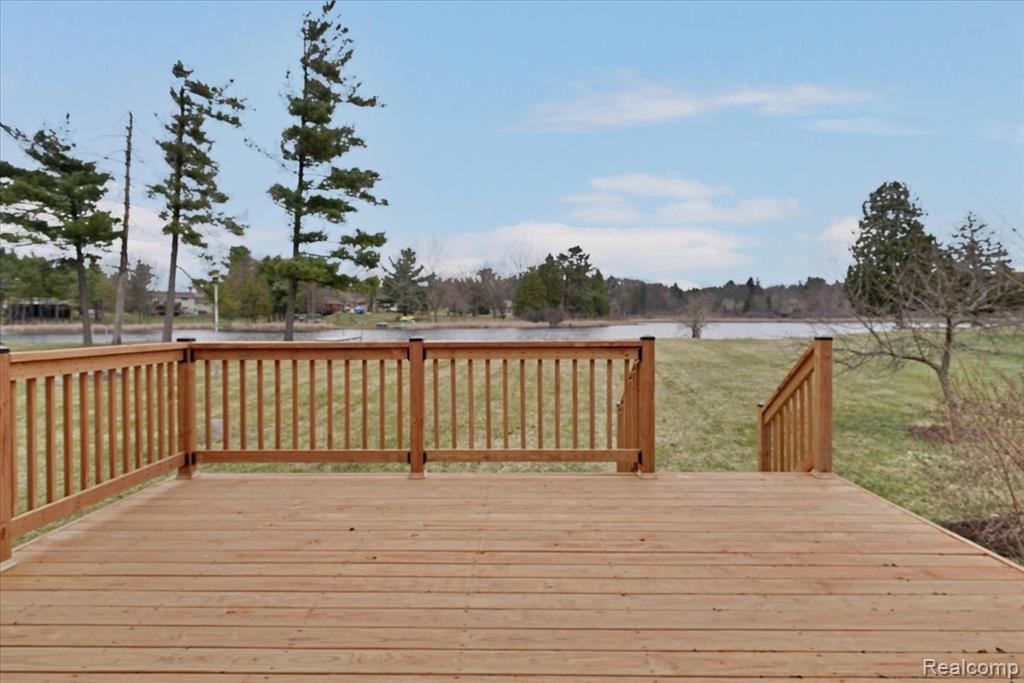 1365 Thistleridge, Groveland, MI 48442 — Photo 35
