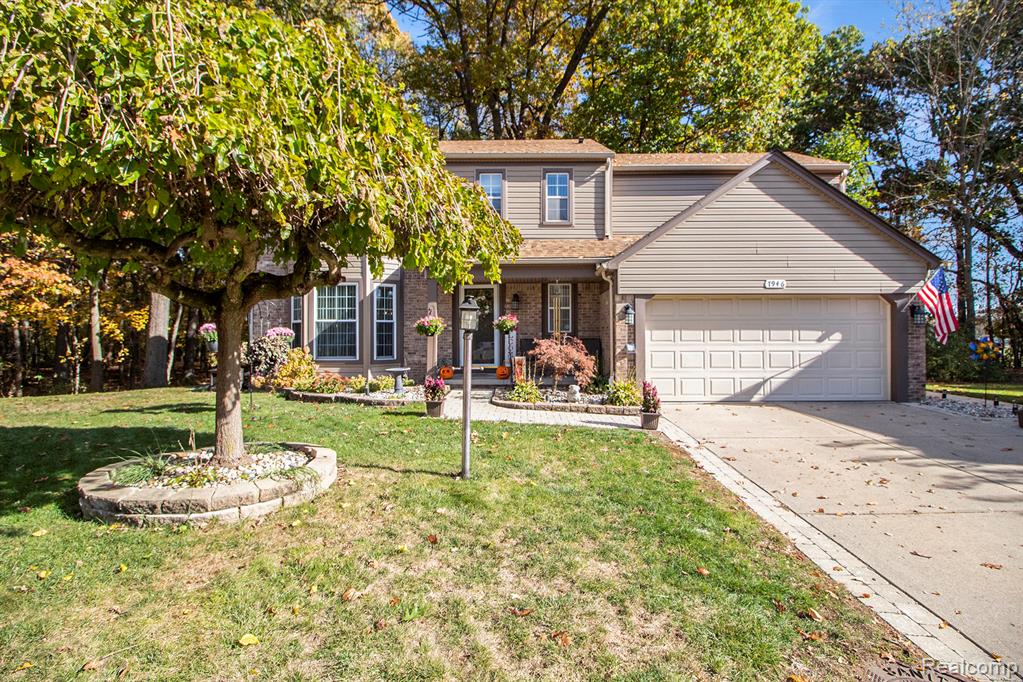 7946 Moonwood Place, Westland, MI — Photo 2