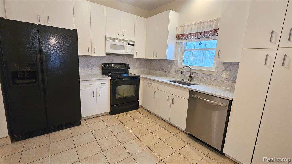 41780 WEBSTER, Novi, MI — Photo 5