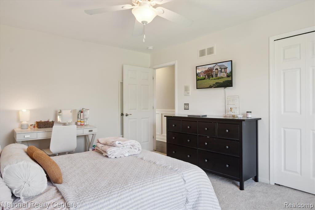 5885 Fairborn, Canton, MI, 48187