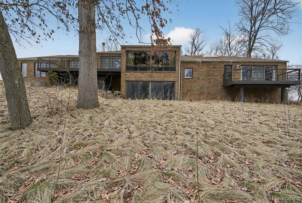 2551 Patterson Lake Road, Pinckney, MI 48169 — Photo 17