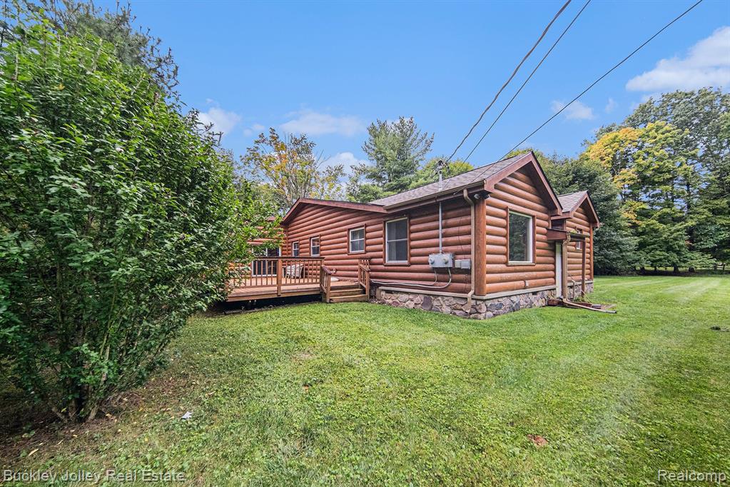 9515 MEADOW Lane, Pinckney, MI 48169 — Photo 22
