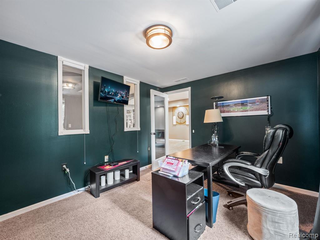 8897 MORNING MIST Drive, Clarkston, MI 48348 — Photo 25