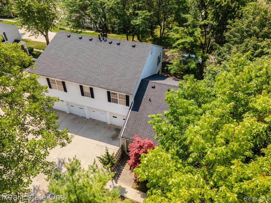24645 Spring Lane, 18, Harrison Township, MI — Photo 7