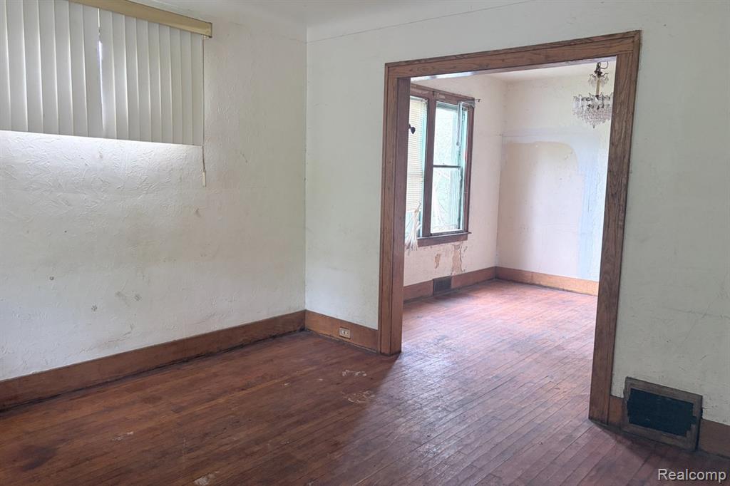 10449 Sterritt Street, Detroit, MI 48213 — Photo 5