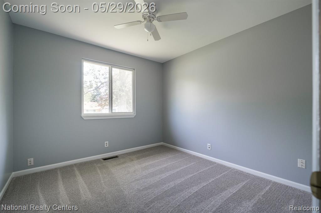 2243 Phillips Road, Auburn Hills, MI 48326 — Photo 19