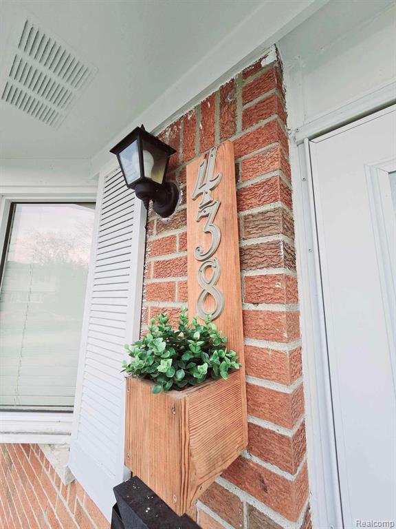 438 N HANLON Street, Westland, MI — Photo 3