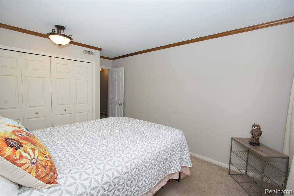 30208 Maplegrove Street, Saint Clair Shores, MI 48082 — Photo 21