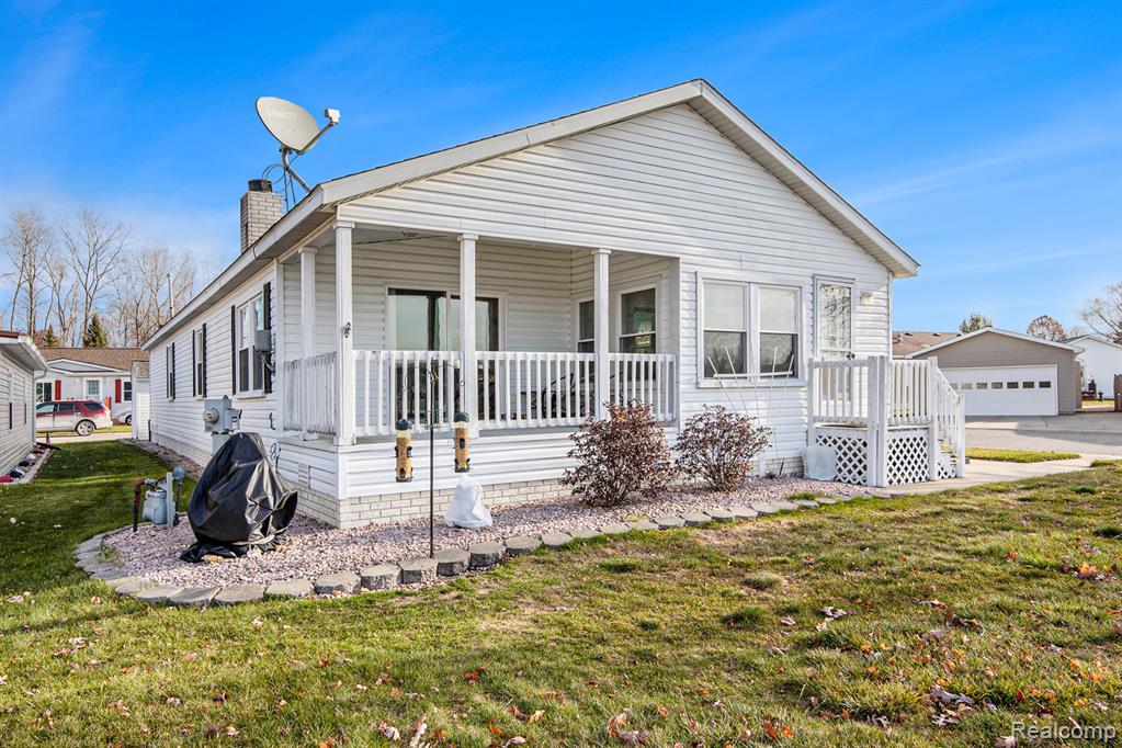 529 Swan Creek Court, Kimball, MI — Photo 5