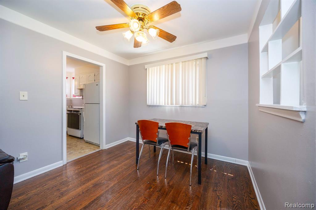 4297 EASTLAWN Avenue, Wayne, MI 48184 — Photo 14
