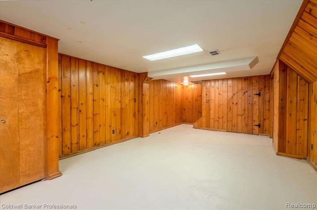 2648 Antietam Drive, Ann Arbor, MI 48105 — Photo 38