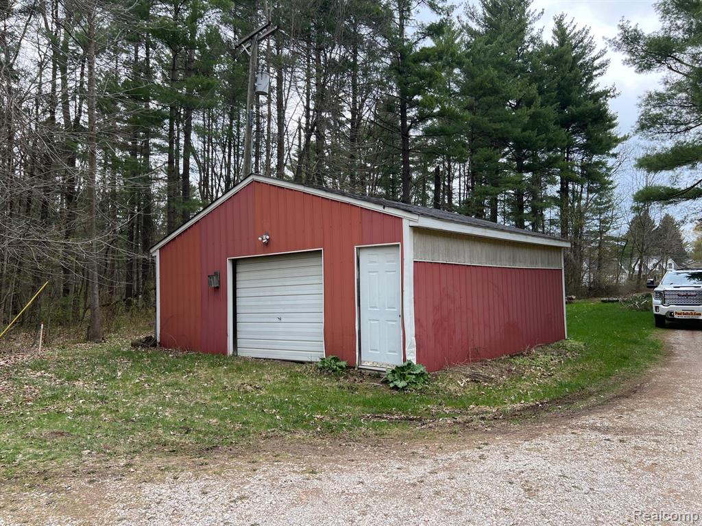 2681 Flint River Road, Lapeer, MI 48446 — Photo 8