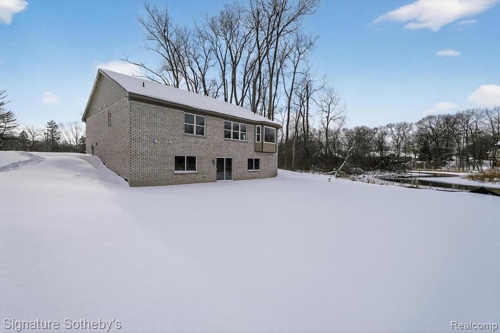 8515 Sandy Crest Drive, White Lake, MI, 00000