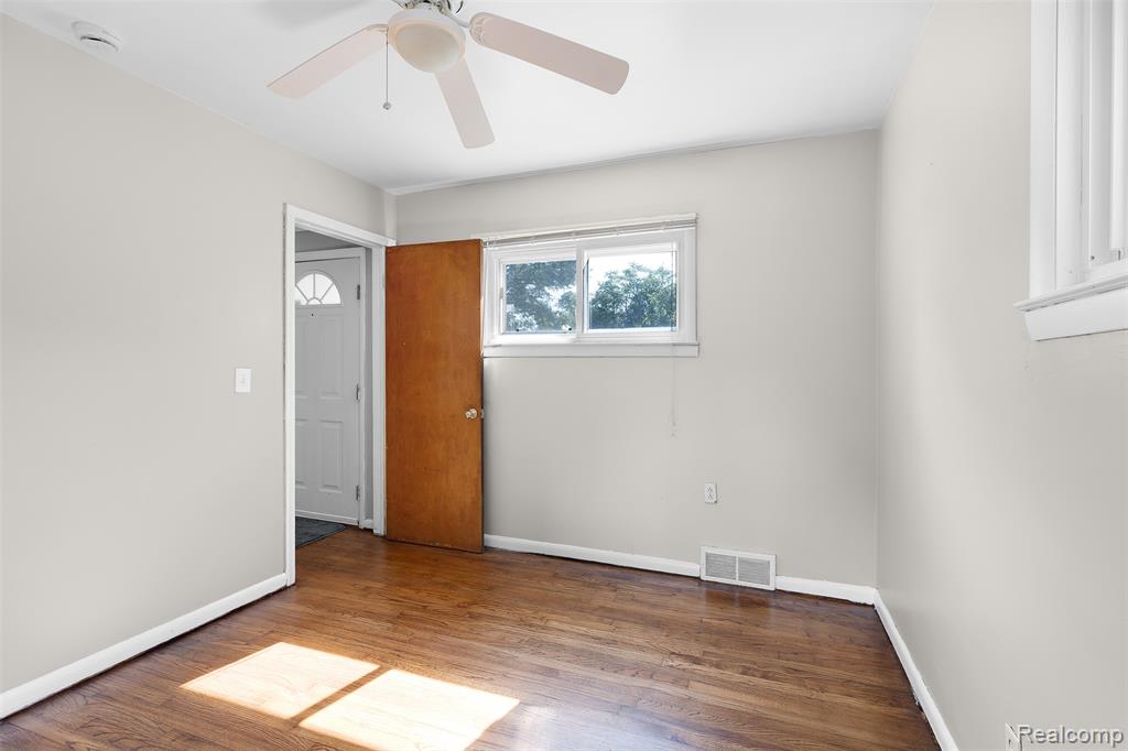 6310 Duncan Street, Taylor, MI 48180 — Photo 15
