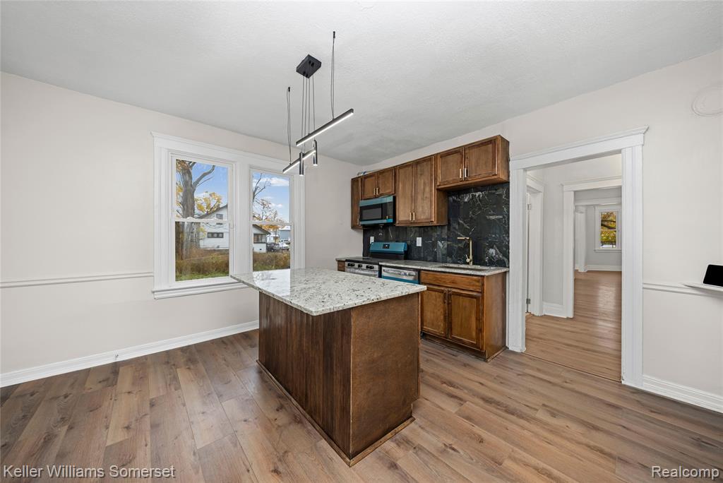 4510 Harding Street, Detroit, MI, 48214