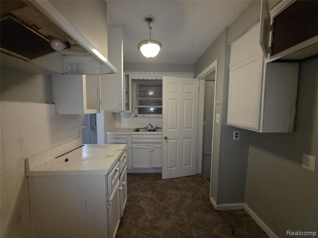 9103 Manor Street, Detroit, MI 48204 — Photo 4