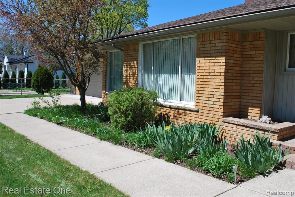 40936 Micol Drive, Plymouth, MI 48170 — Photo 4