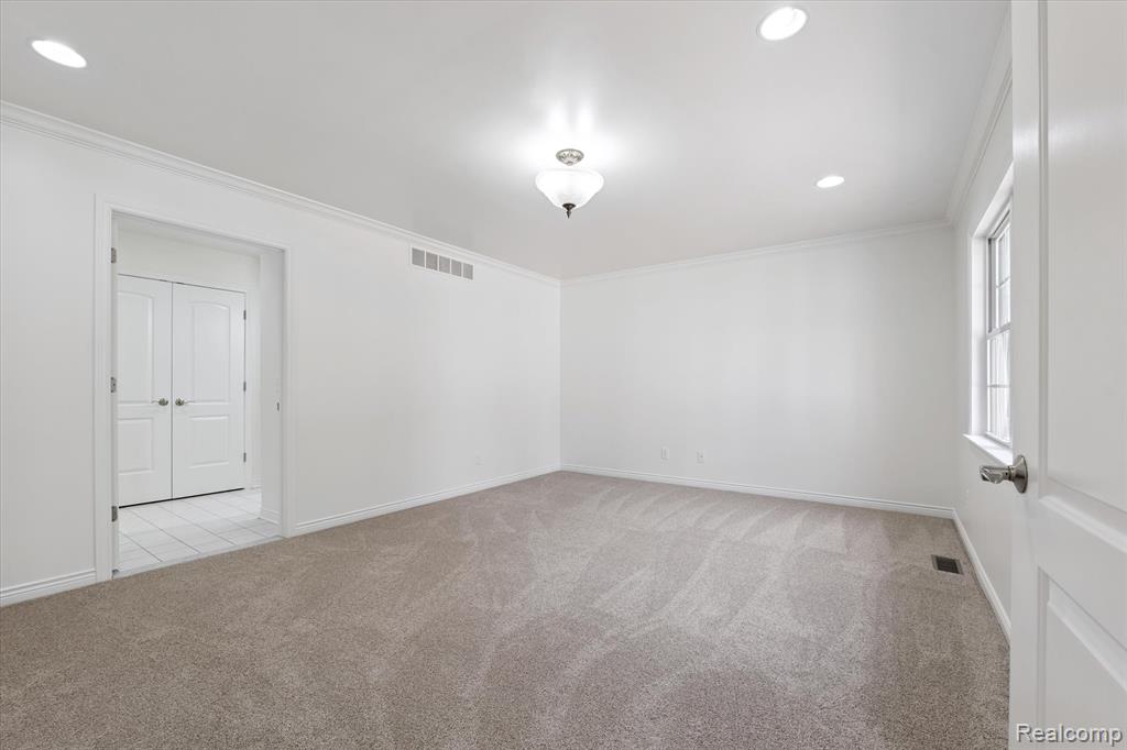 7127 Perry Lake Road, Clarkston, MI — Photo 25