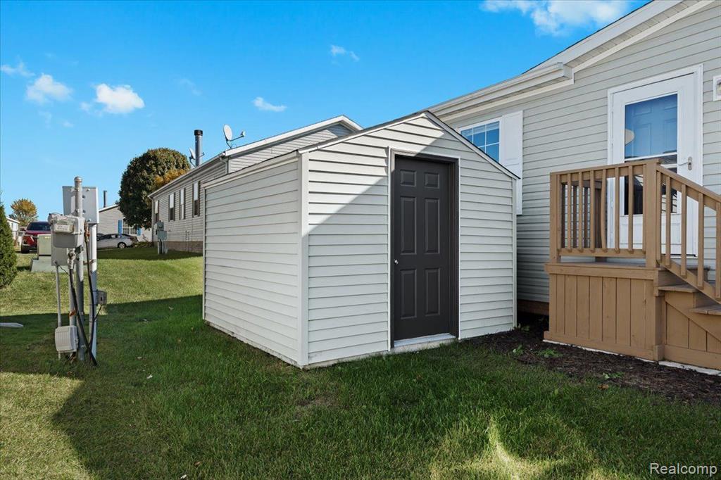 11934 CEDARBROOK Drive, South Lyon, MI 48178 — Photo 19