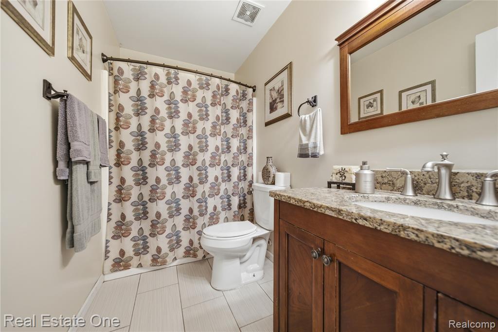5361 Universe Avenue, Howell, MI 48843 — Photo 19