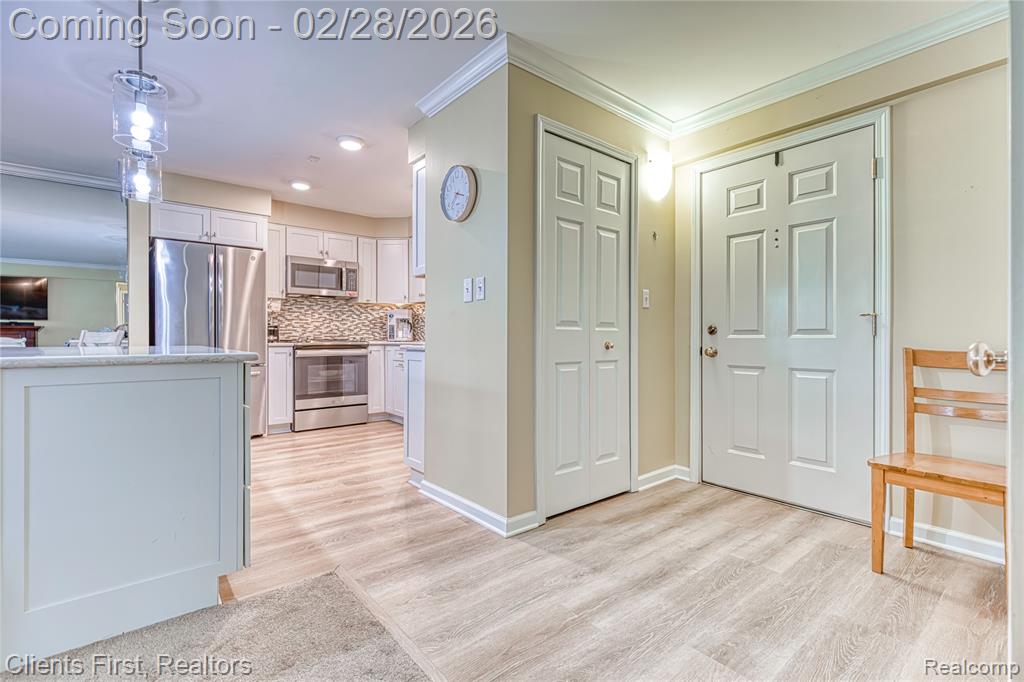770 Deer Street, 102, Plymouth, MI 48170 — Photo 6