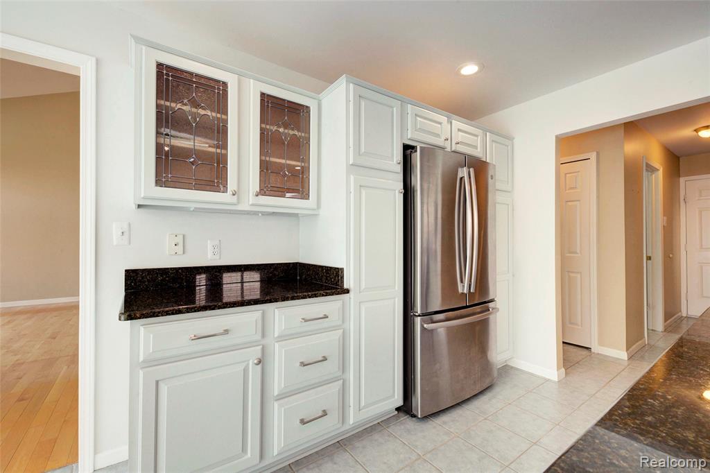 15756 Lamont Drive, Macomb, MI 48042 — Photo 12