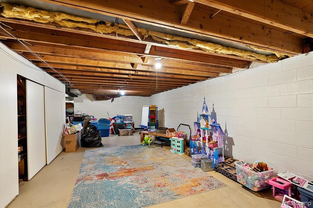 8785 Annsbury Drive, Shelby Twp, MI 48316 — Photo 59