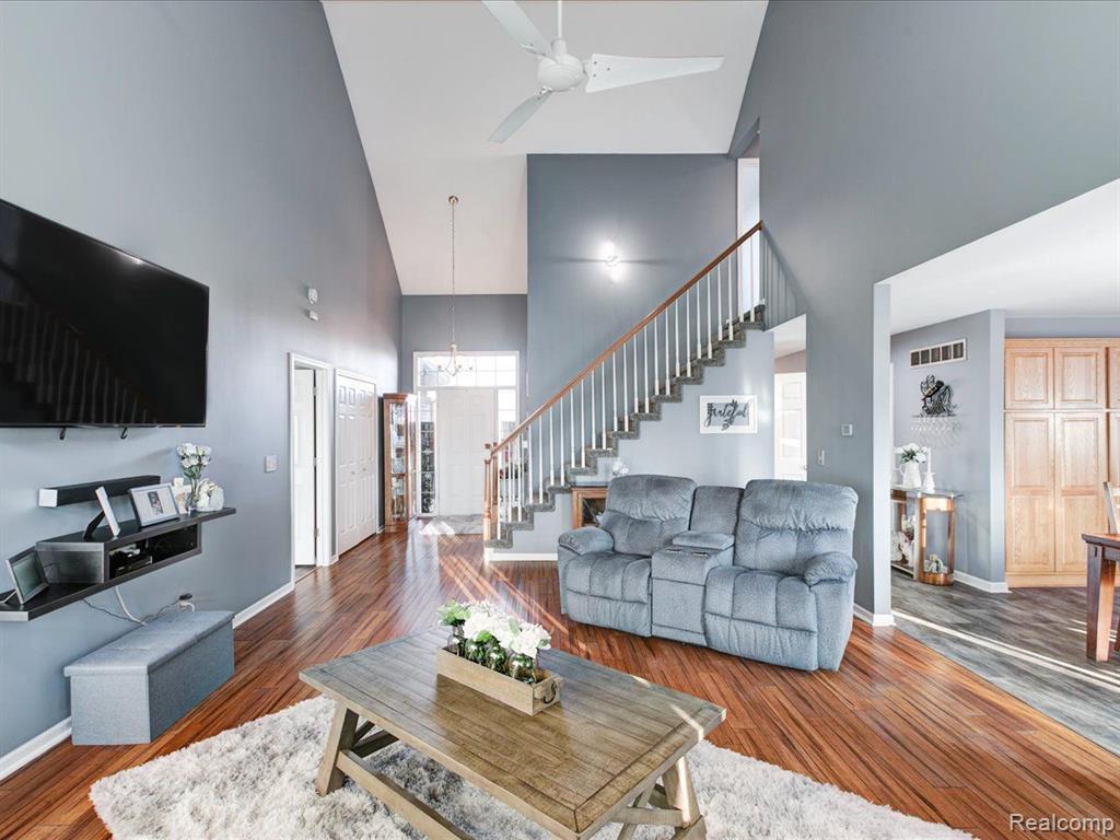 49275 SANTA ANITA Drive W, Chesterfield, MI 48047 — Photo 20