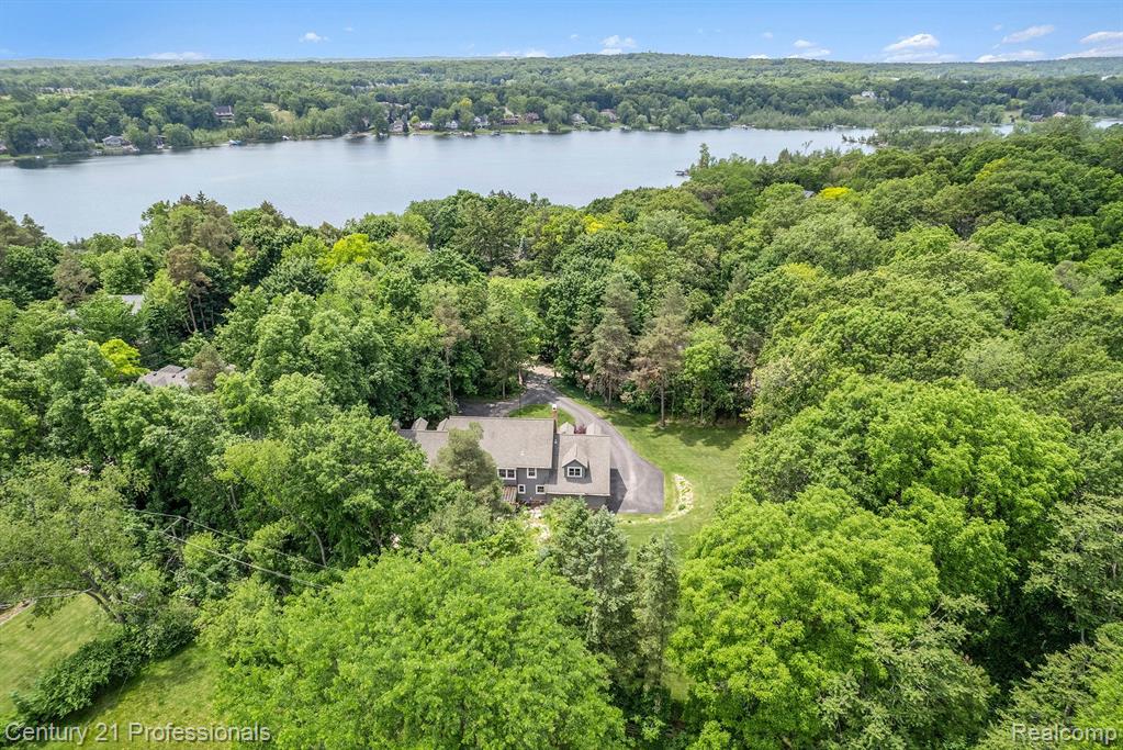 7220 Hillside Drive, Clarkston, MI — Photo 44