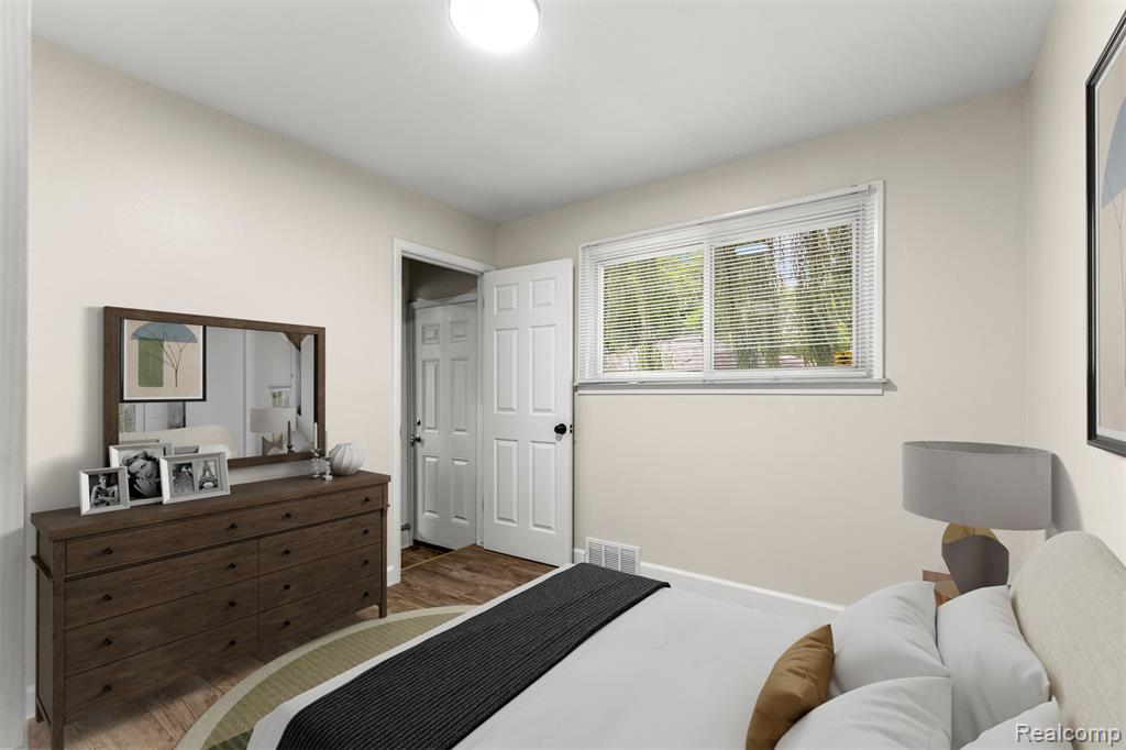 524 E Rose Avenue, Garden City, MI — Photo 12