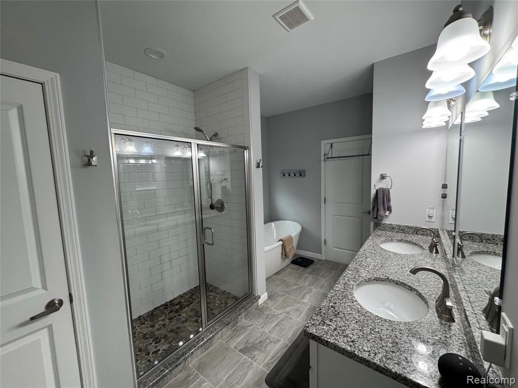 4020 Oak Street, Grand Blanc, MI 48439 — Photo 19