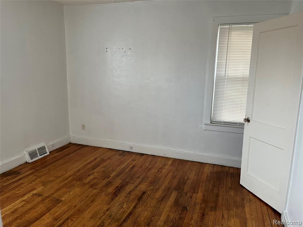 7592 Maxwell Avenue, Warren, MI 48091 — Photo 10