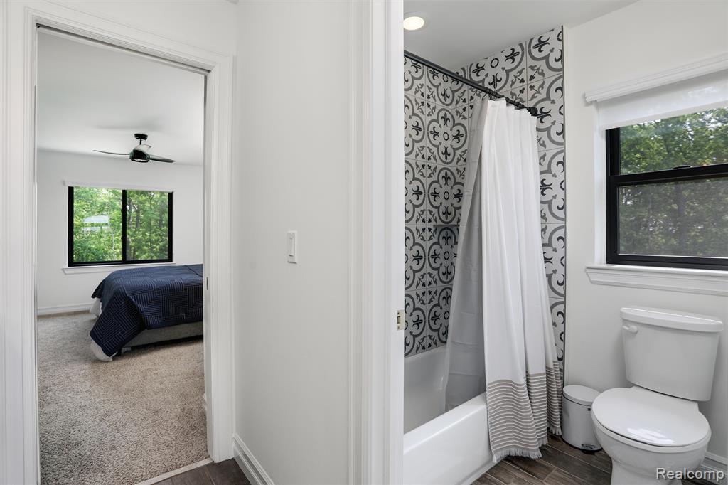 2584 Heights View Court, Rochester, MI 48306 — Photo 35