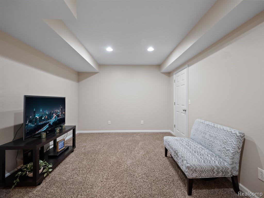 6834 WOODCREST Ridge, Clarkston, MI — Photo 51