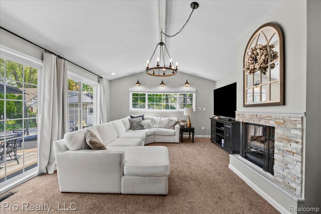 429 Roland Road, Grosse Pointe Farms, MI 48236 — Photo 9