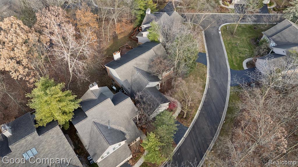 5104 Woodcliff Hill Road W, West Bloomfield, MI 48323 — Photo 68