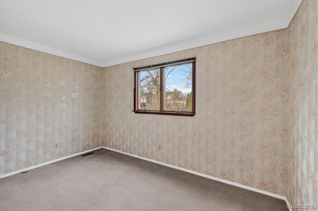 751 Norchester Street, South Lyon, MI 48178 — Photo 21