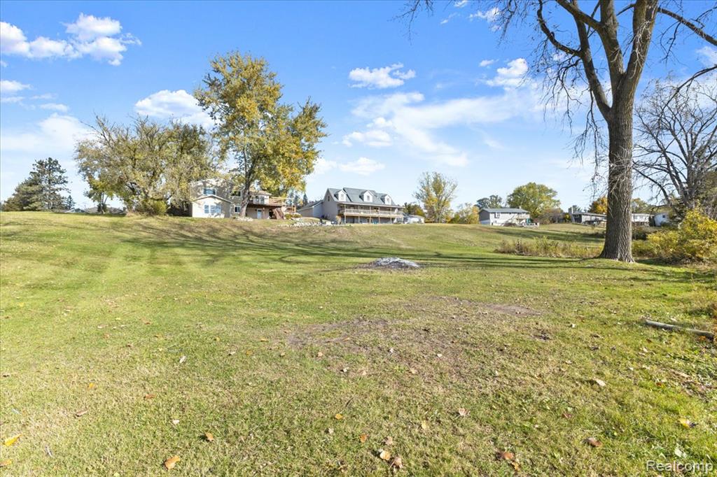 551 Joslyn Road, Lake Orion, MI 48362 — Photo 13