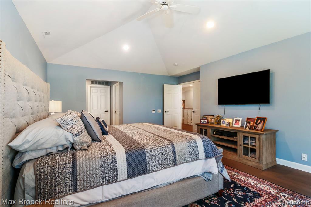 3828 PINE LAKE KNOLL Drive, West Bloomfield, MI 48324 — Photo 36