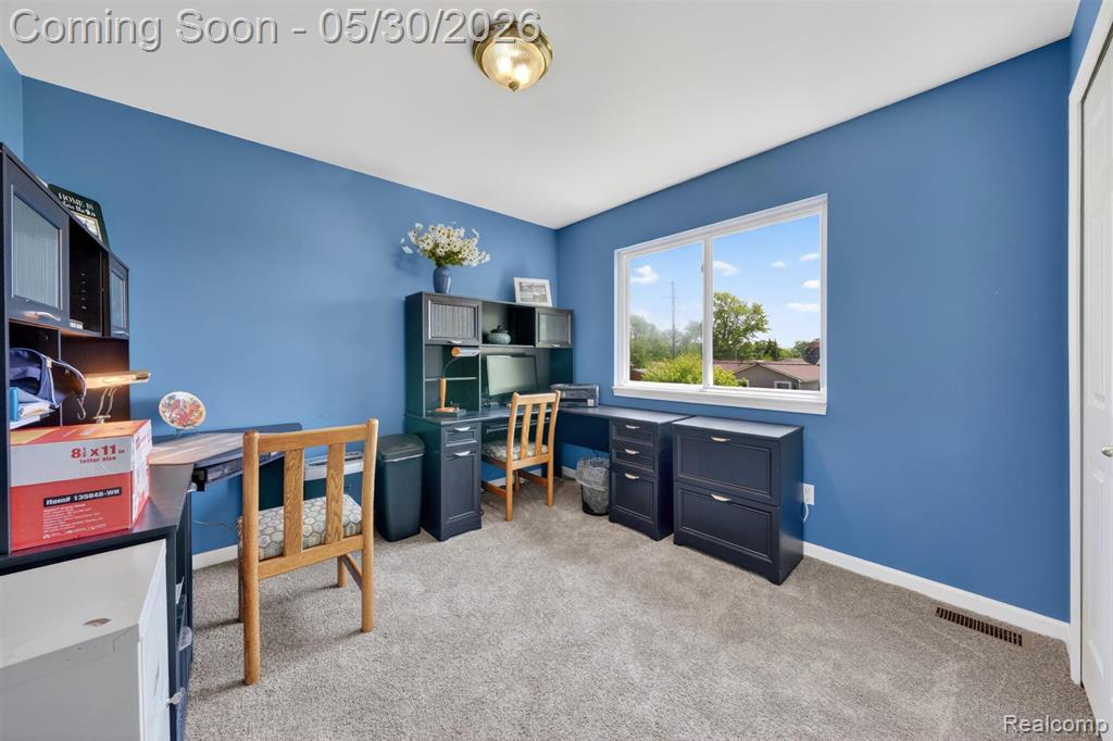 18364 Beechwood Street, Roseville, MI 48066 — Photo 34
