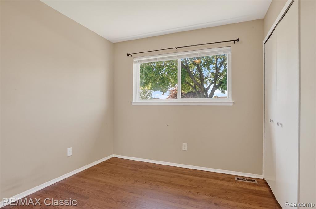 14011 Ken Court, Warren, MI 48088 — Photo 12