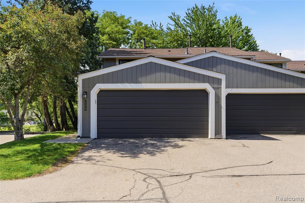 868 Yorktown Court, Northville, MI 48167 — Photo 44