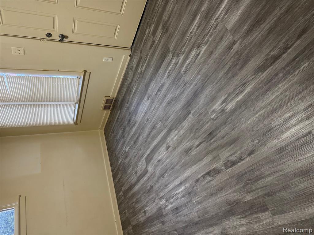 7733 Barrie Street, Dearborn, MI 48126 — Photo 6