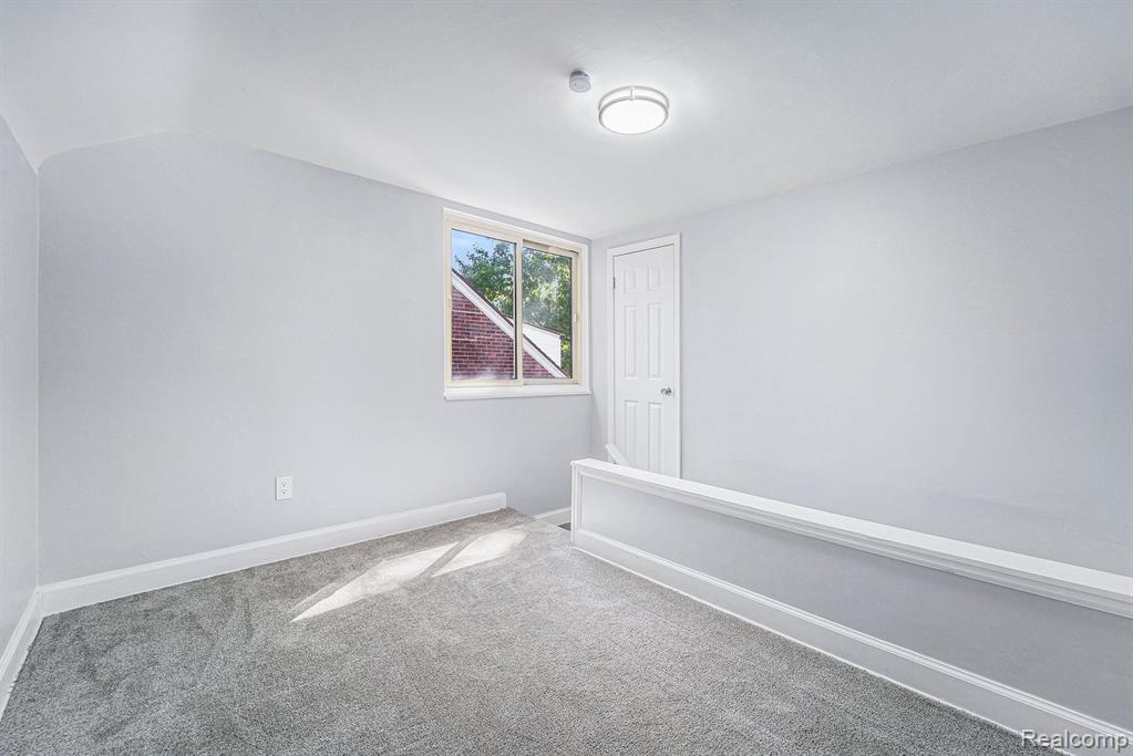 5511 COURVILLE Street, Detroit, MI 48224 — Photo 17