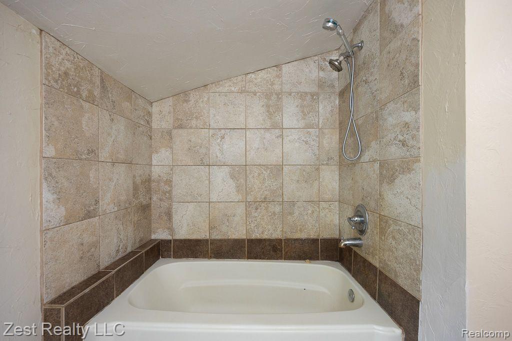 9471 PONTIAC LAKE Road, White Lake, MI — Photo 50