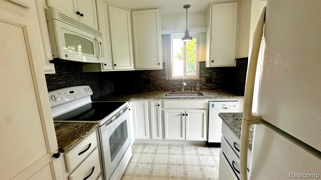 29480 HOOVER Road, Warren, MI 48093 — Photo 6