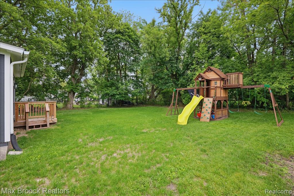 515 Clinton Street, Howell, MI 48843 — Photo 26