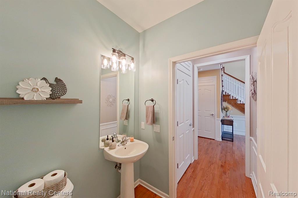 48537 ANTIQUE Road, Canton, MI 48187 — Photo 14